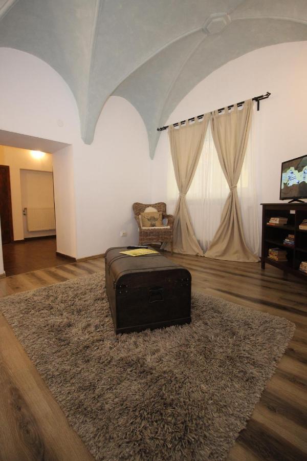 Gothic Apartment *